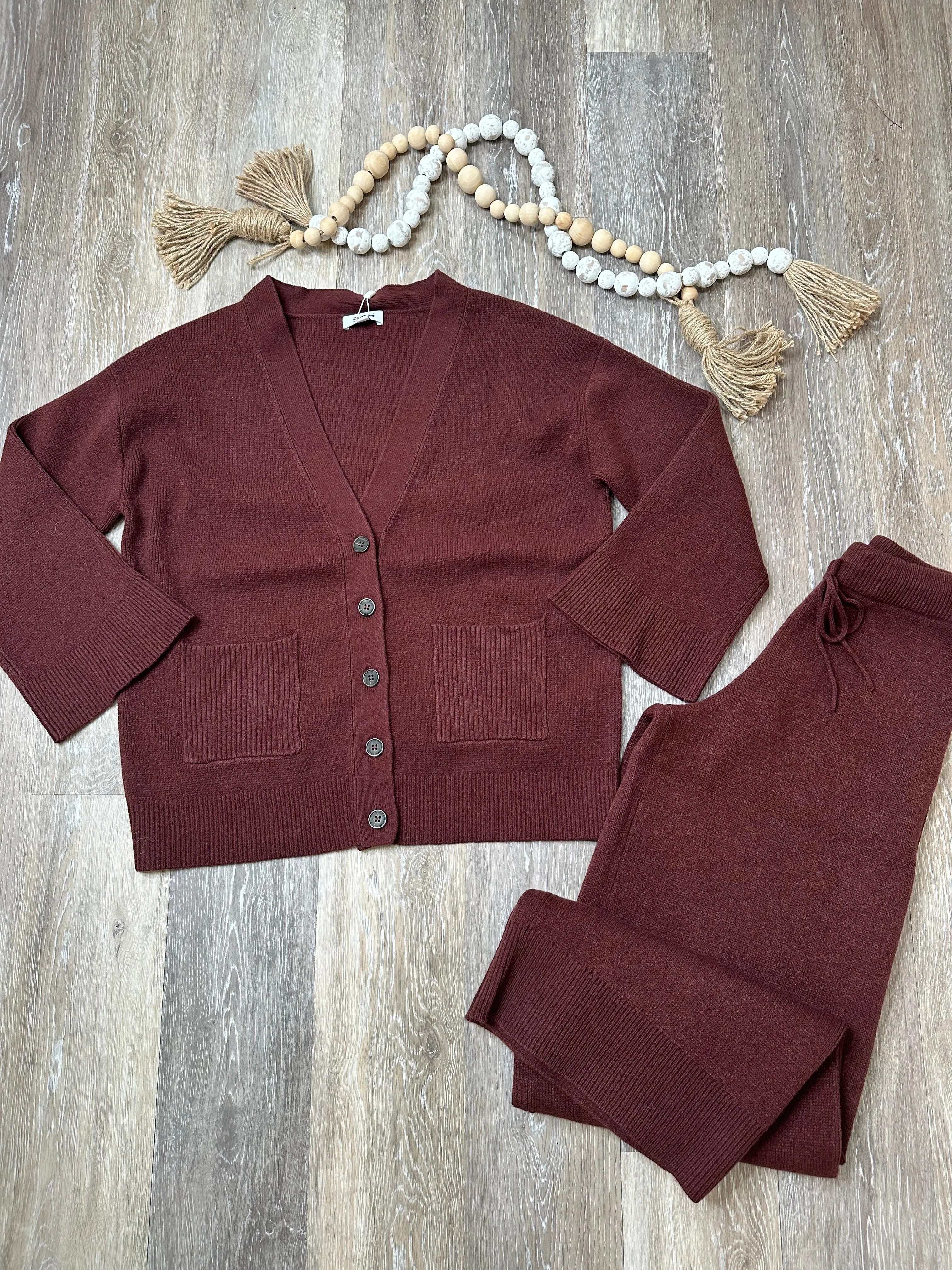 AME JOLIE FULL SLEEVE V NECK CARDI