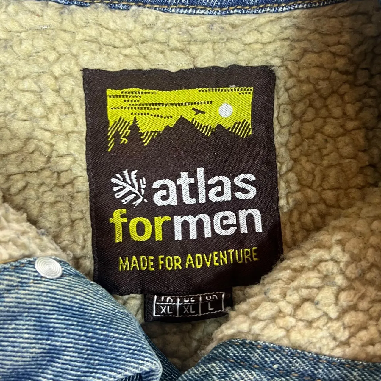 ATLAS FOR MEN Sherpa Fleece Lined Blue Denim Trucker Jacket
