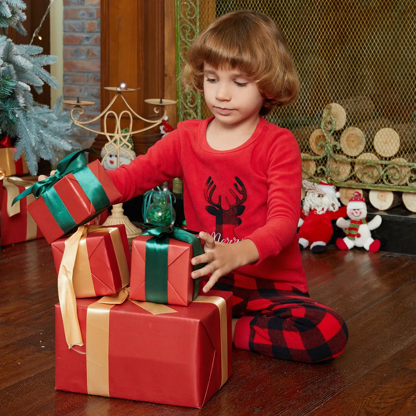 Christmas Deer and Letter Embroidered Red Family Matching Long-sleeve Thickened Polar Fleece Pajamas Sets (Flame Resistant)