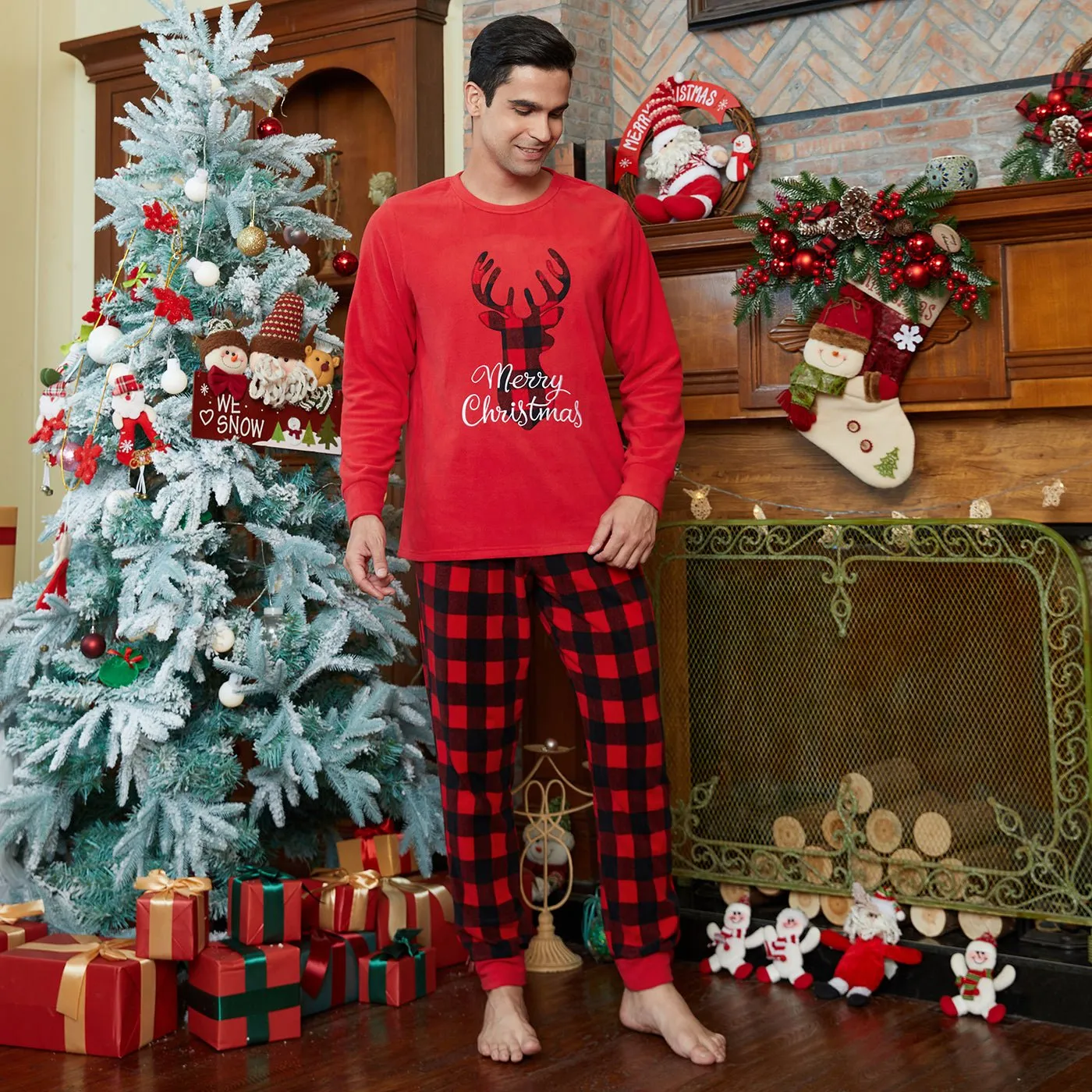 Christmas Deer and Letter Embroidered Red Family Matching Long-sleeve Thickened Polar Fleece Pajamas Sets (Flame Resistant)