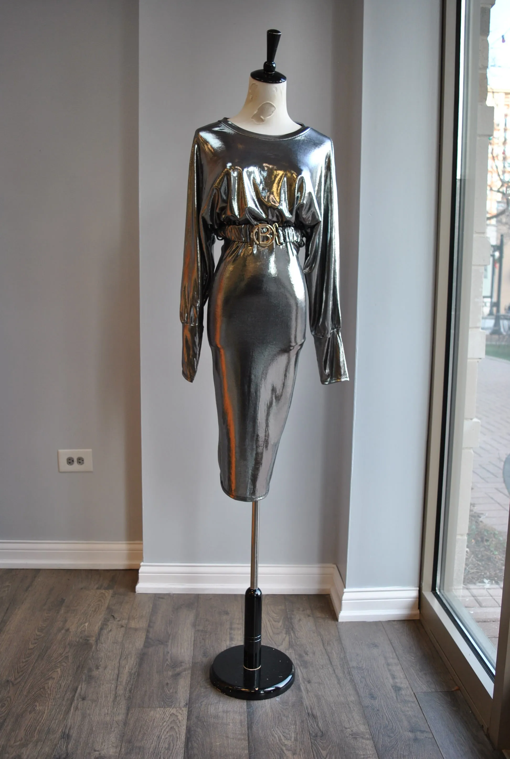 CLEARANCE - SILVER MIDI PARTY DRESS WITH A BELT