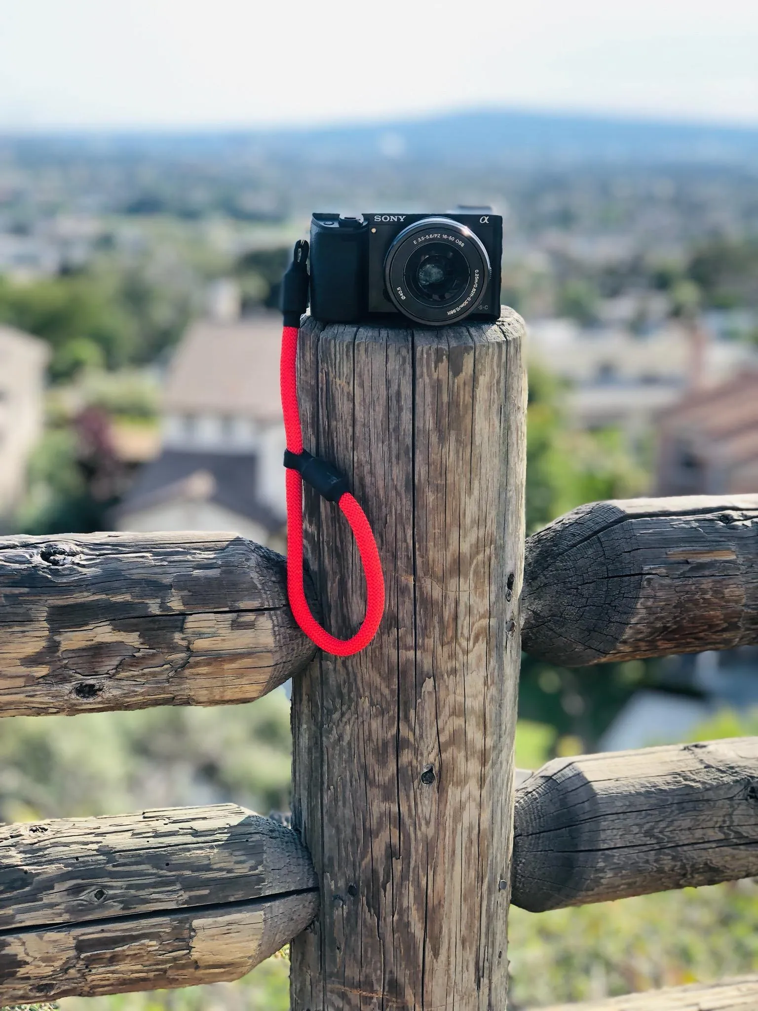 Hoodman pinch-free, shock absorbing camera wrist strap