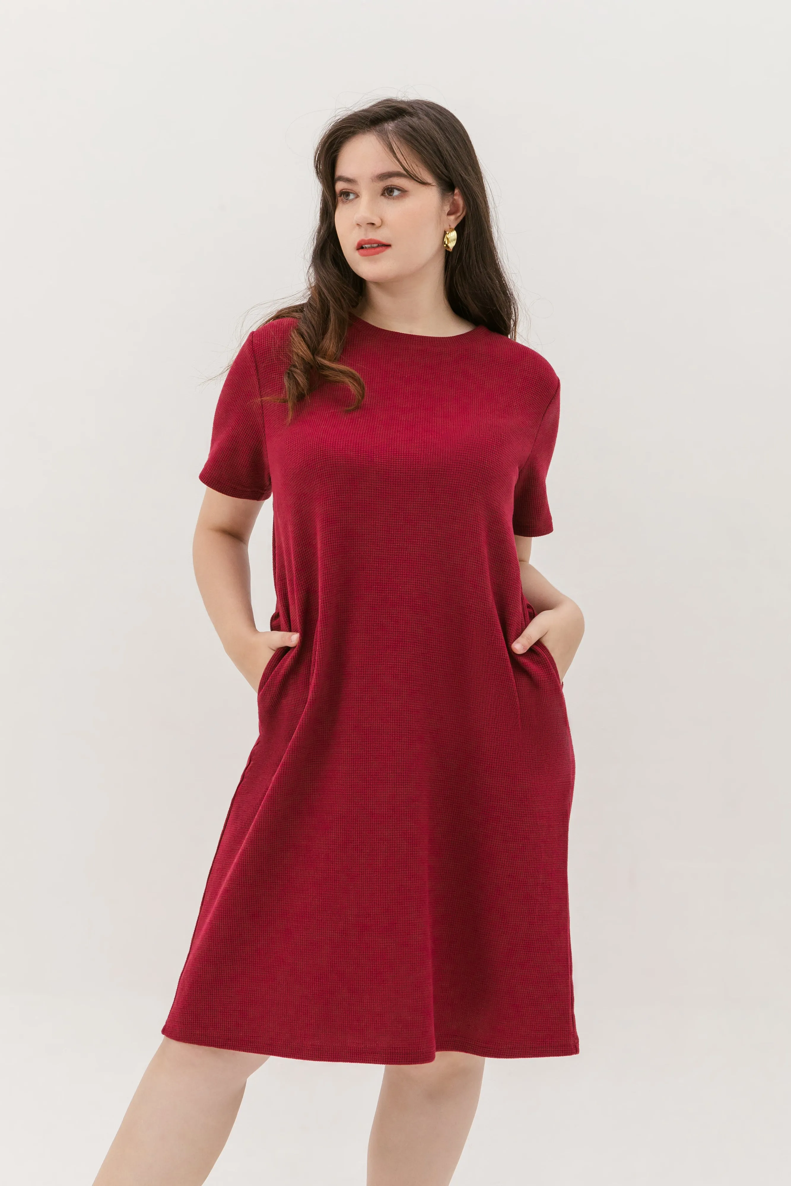 Kara Waffle Knit Midi Dress In Maroon