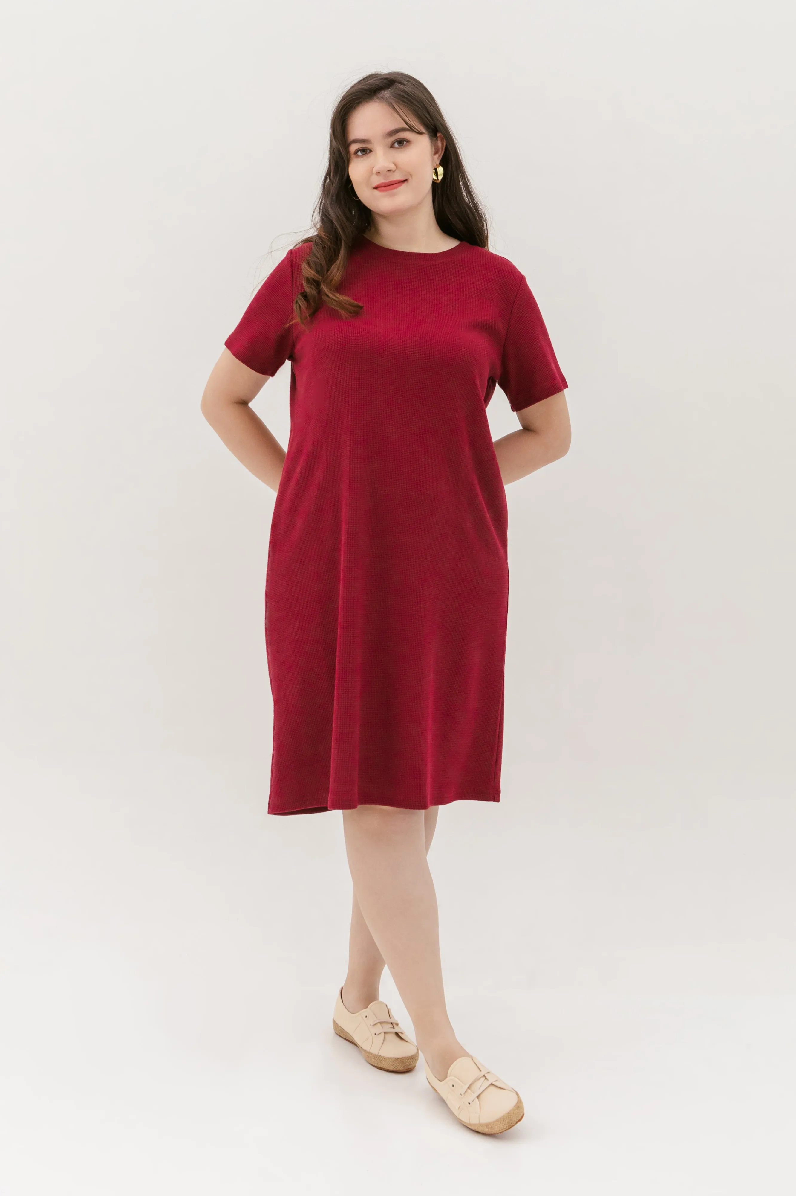Kara Waffle Knit Midi Dress In Maroon