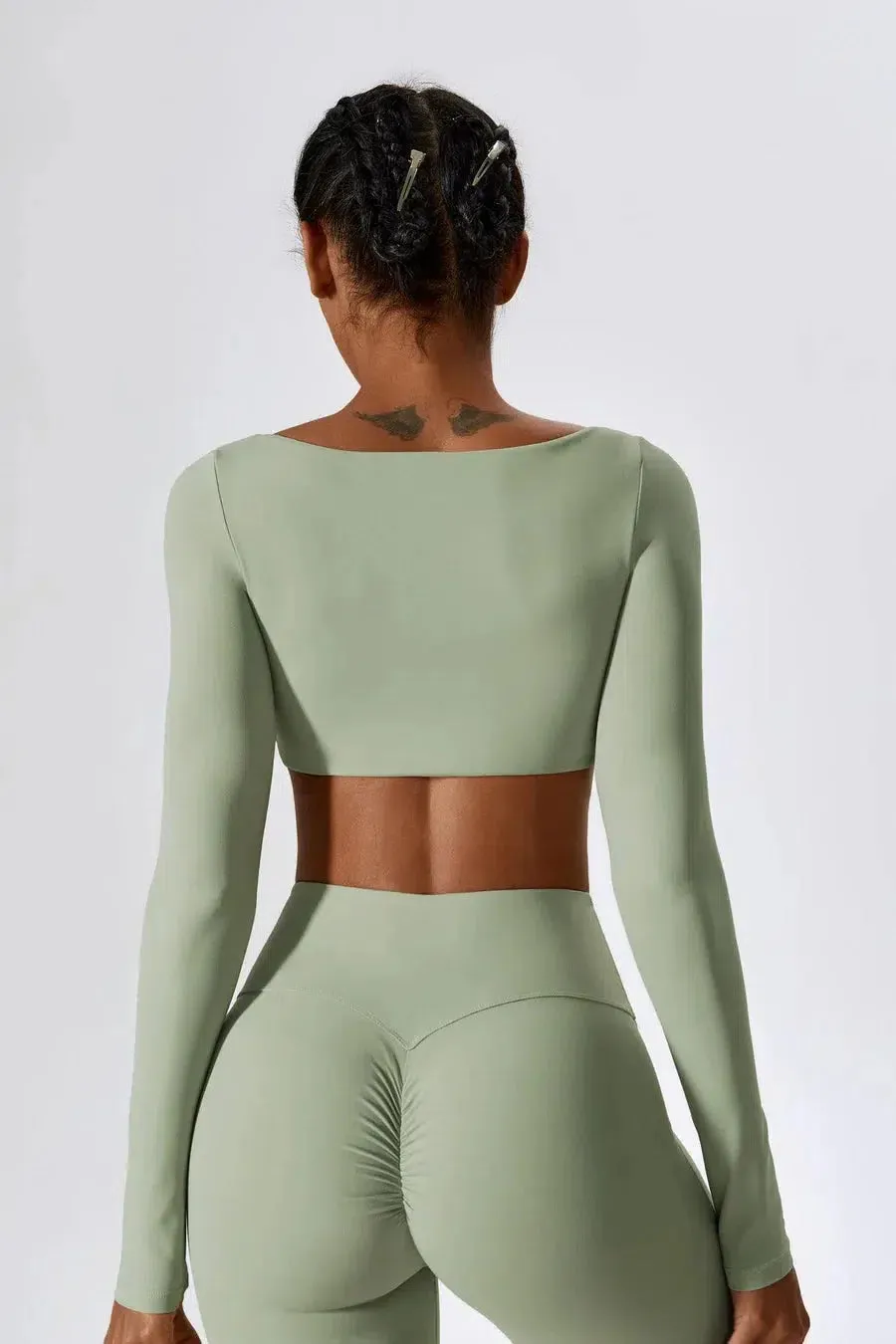 Niamh – U-neckline – Long-sleeve fitness crop top