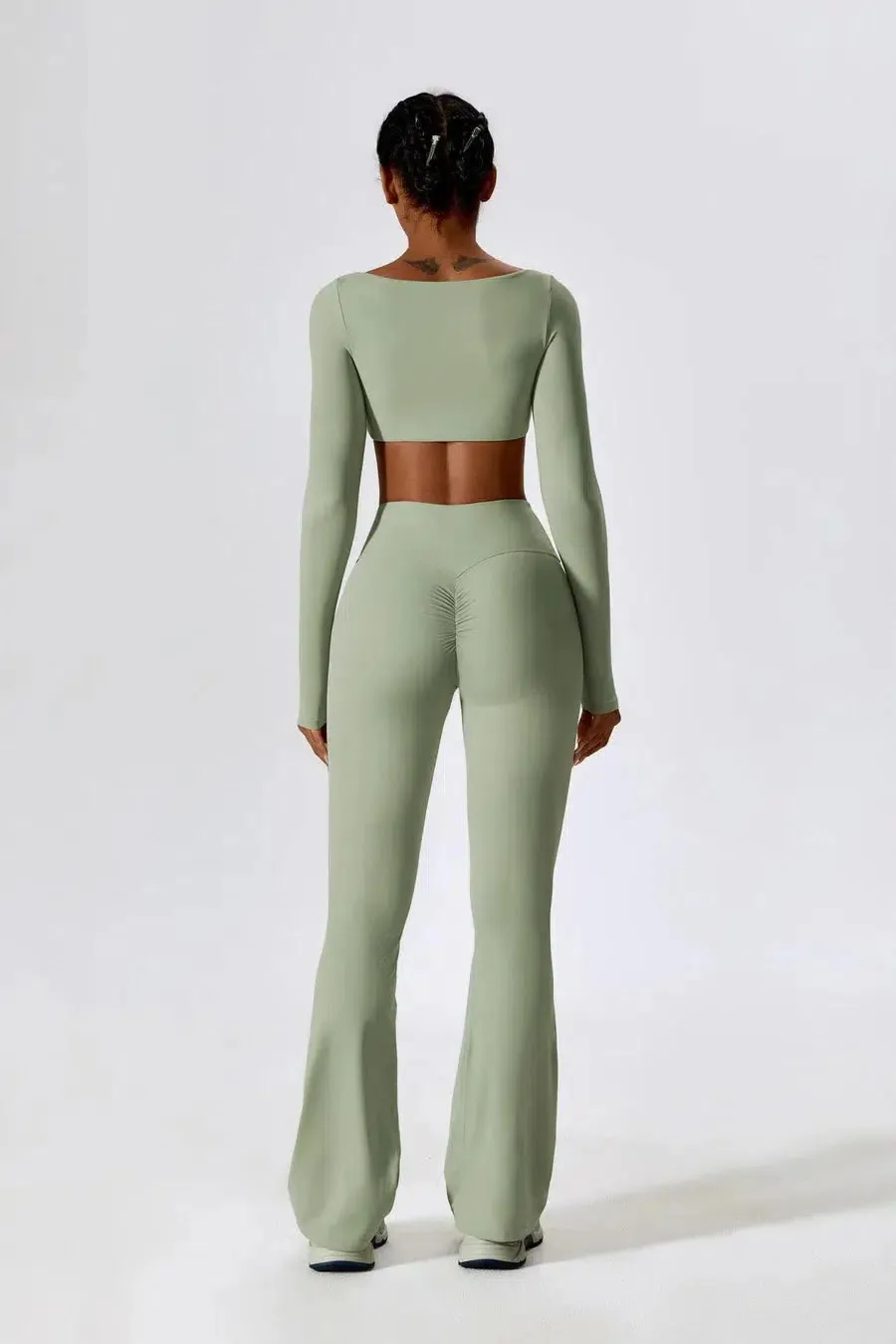 Niamh – U-neckline – Long-sleeve fitness crop top