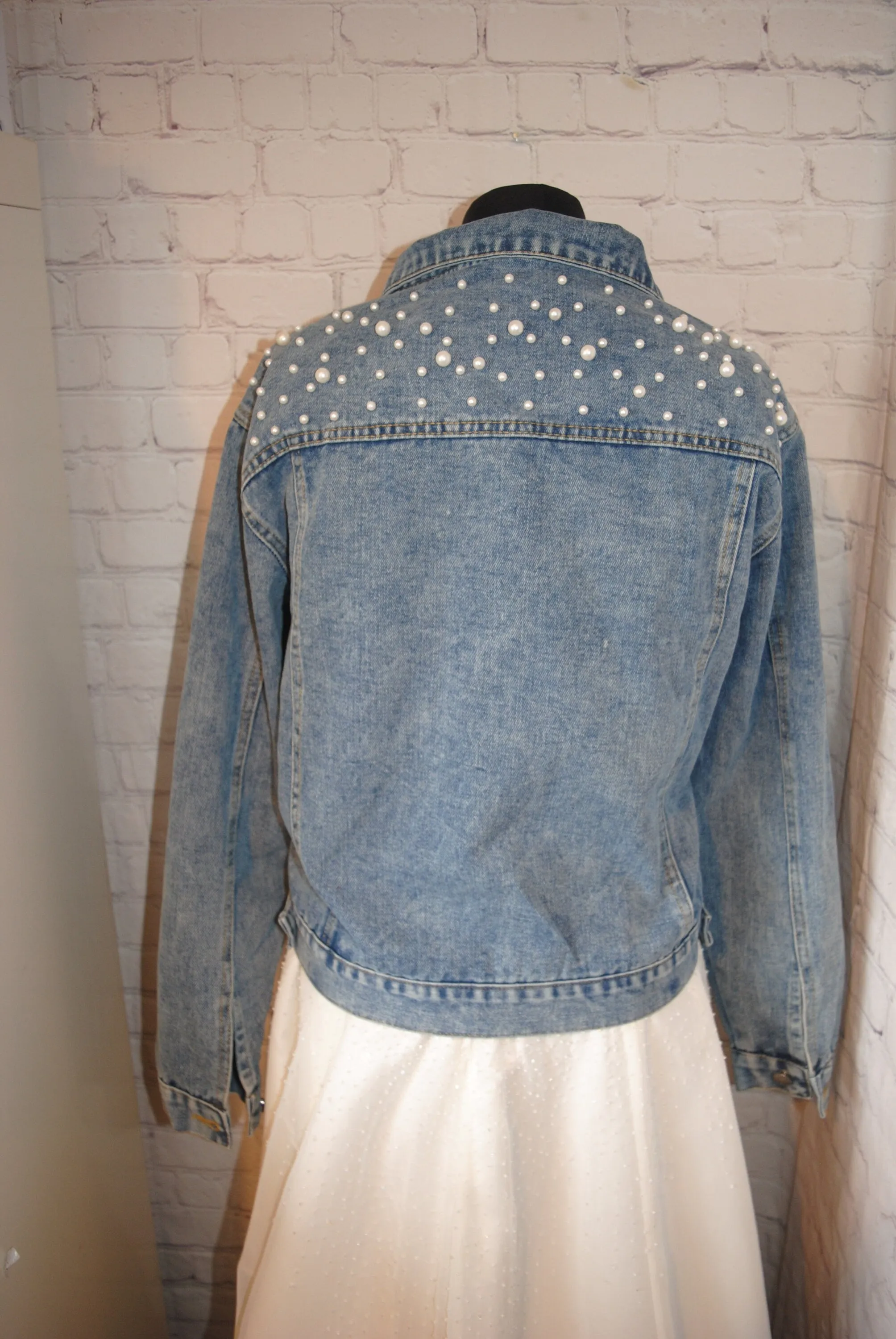 Personalised Denim Jacket, Bride Pearl Jacket, Bride to Be, Just Married, Honeymoon, Hen Party, Wifey Bridal Gift