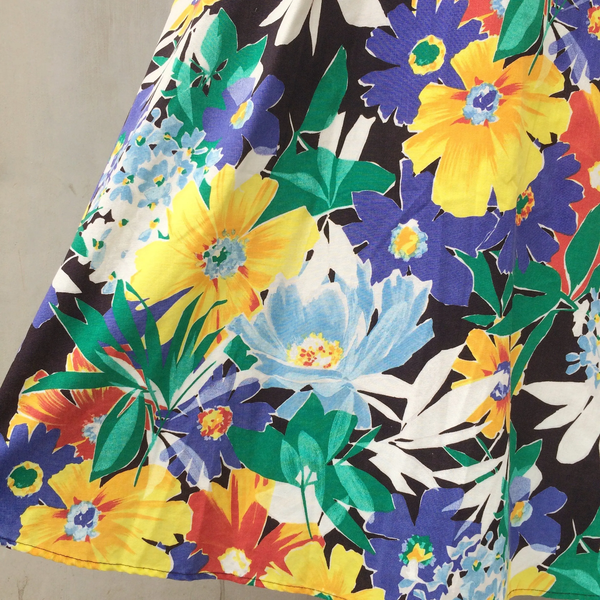 Pick a Petal | Vintage 1980s floral Tropical botanical print 100% cotton Sundress with Pockets
