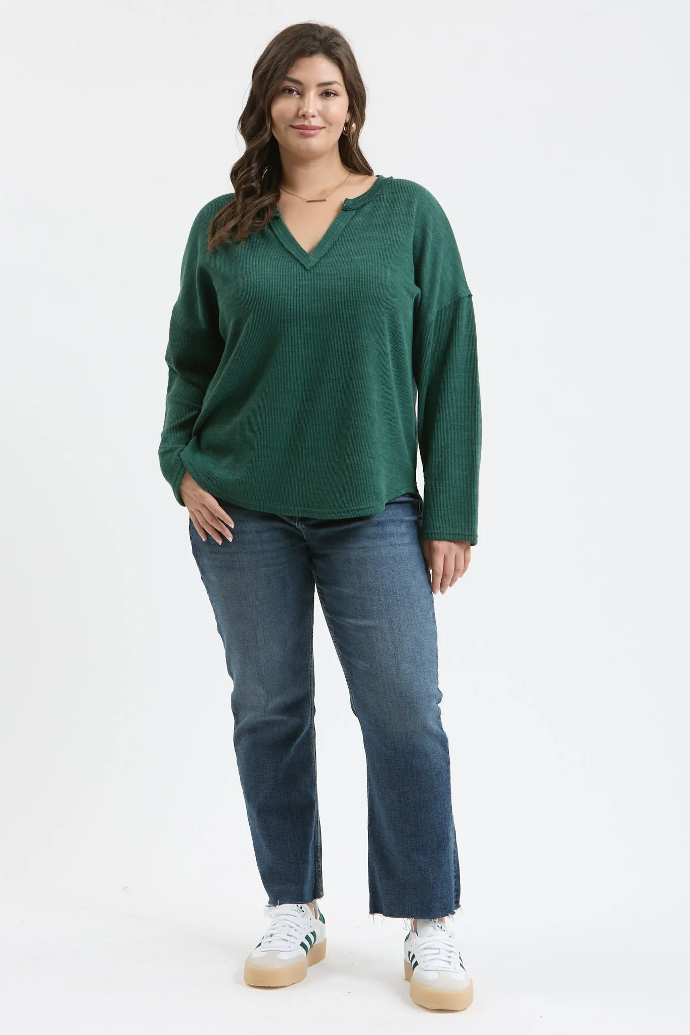 PLUS SOLID NOTCH NECK KNIT TOP
