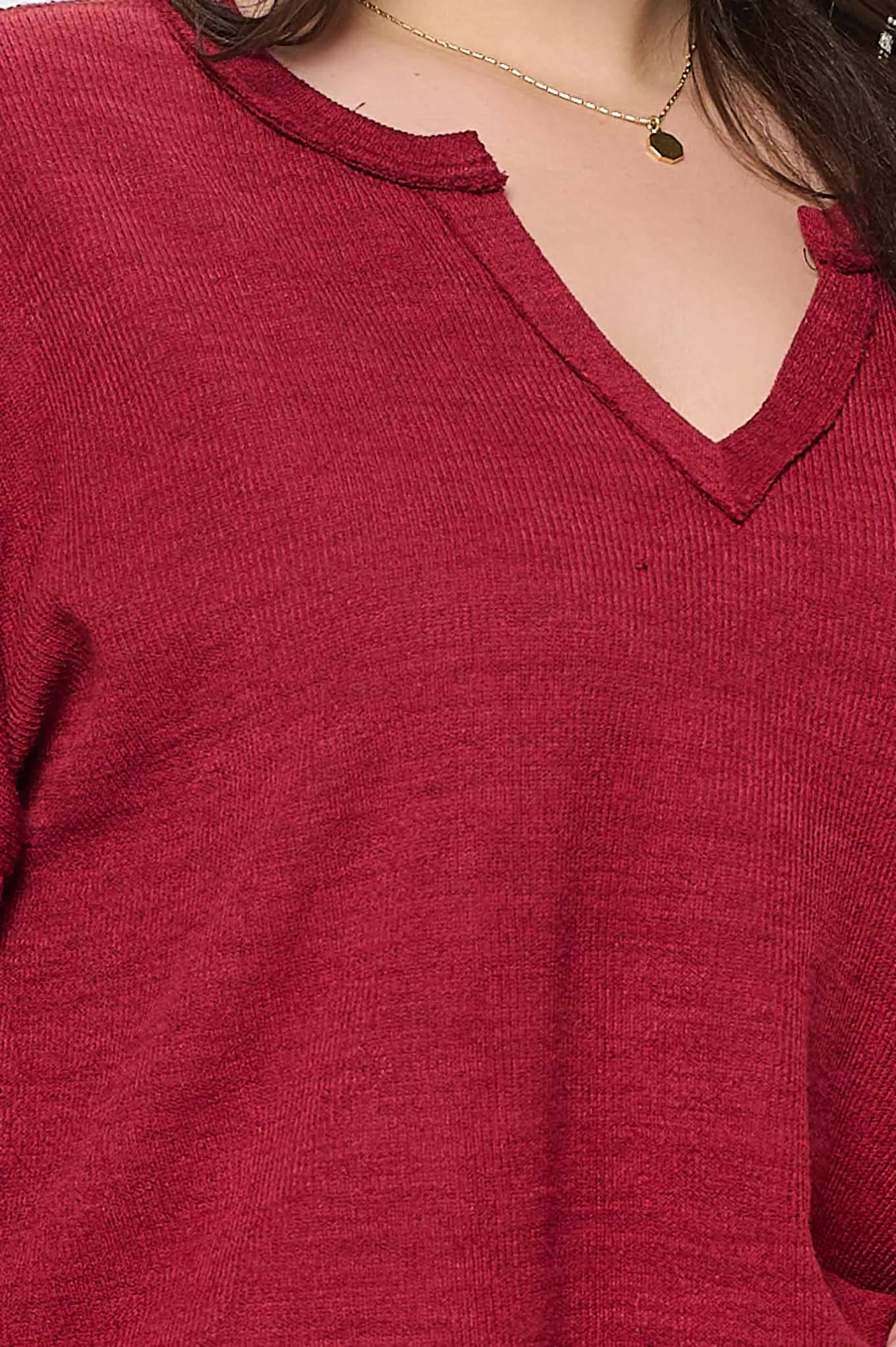 PLUS SOLID NOTCH NECK KNIT TOP