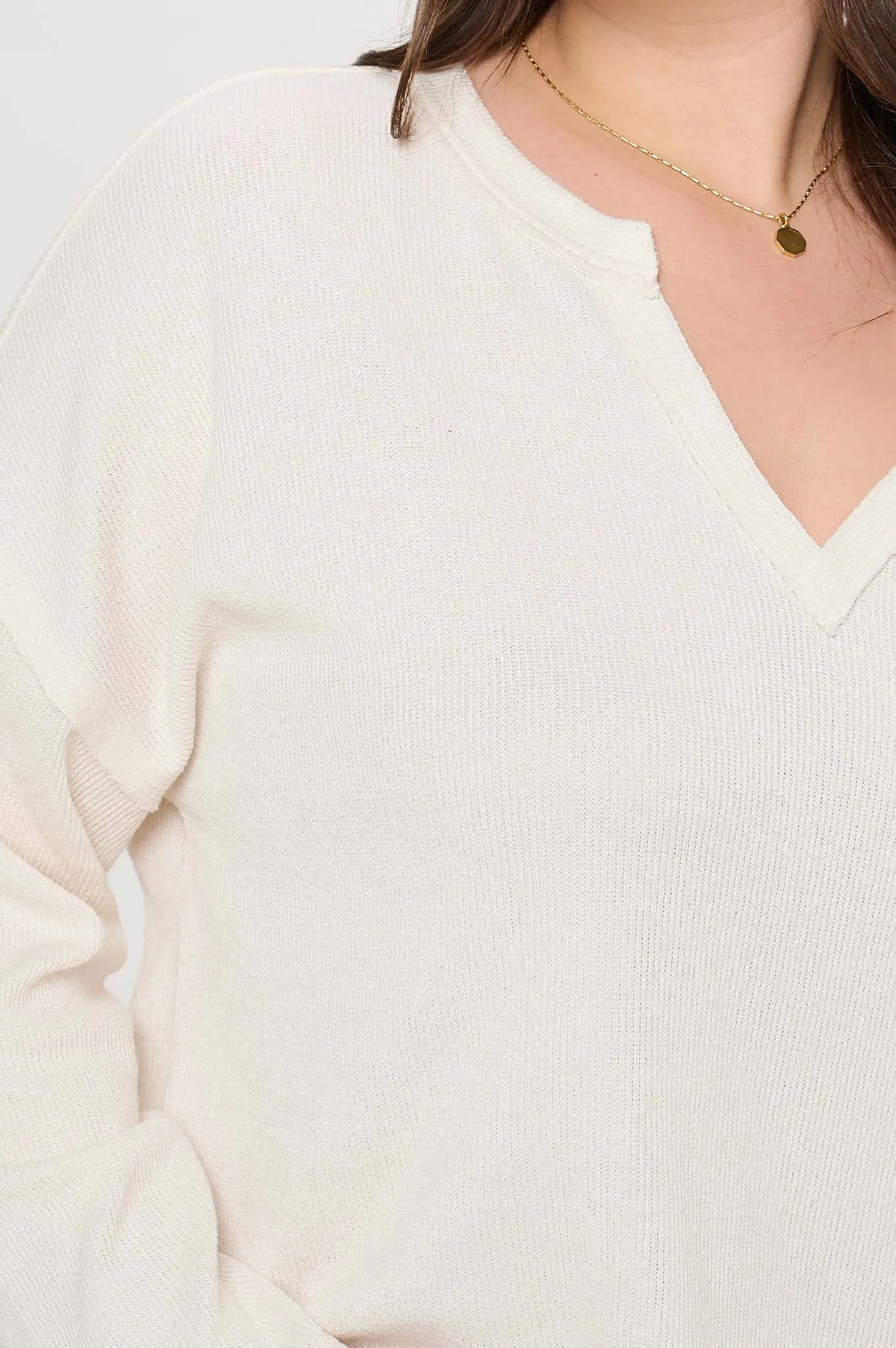 PLUS SOLID NOTCH NECK KNIT TOP
