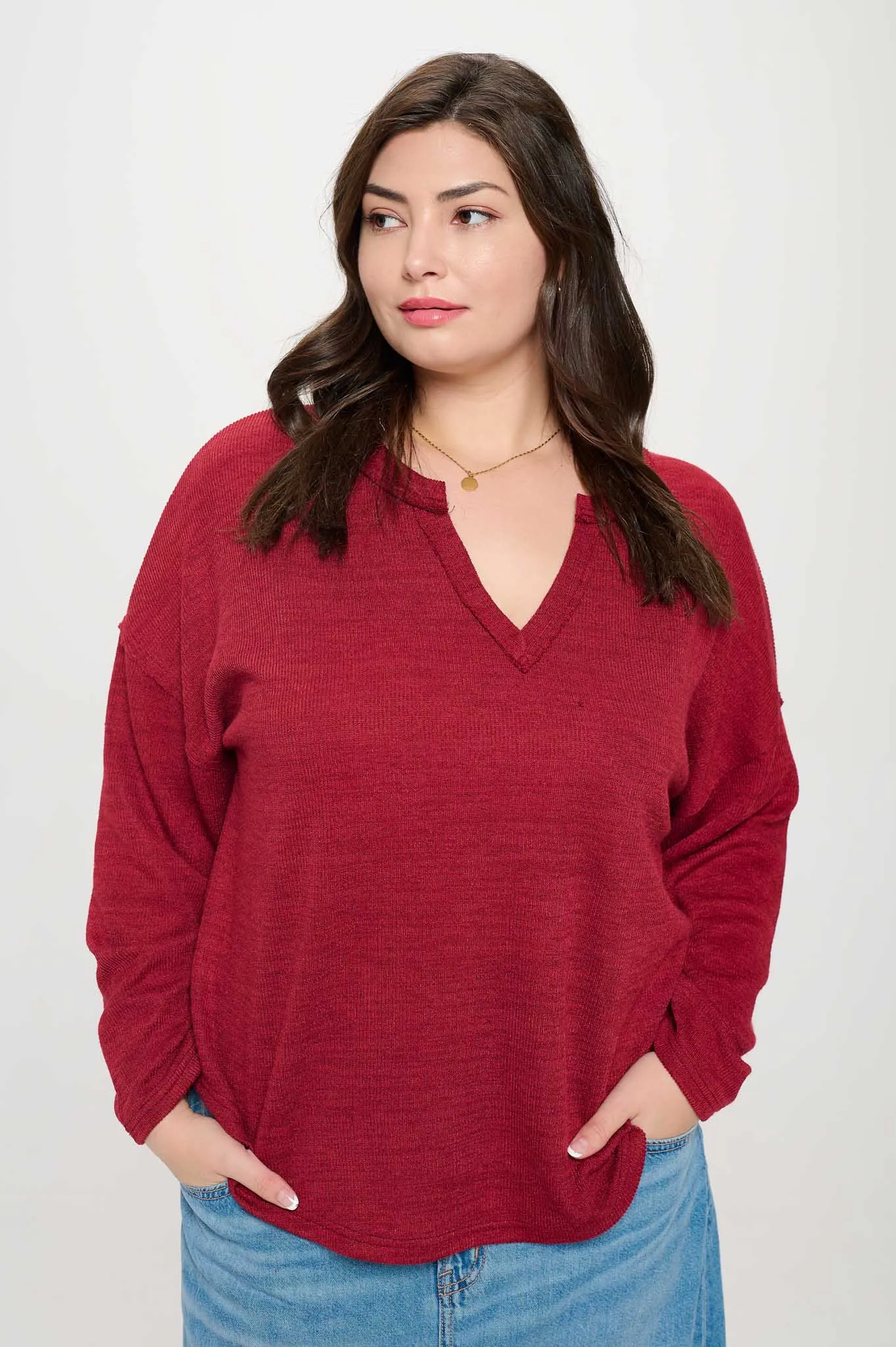 PLUS SOLID NOTCH NECK KNIT TOP