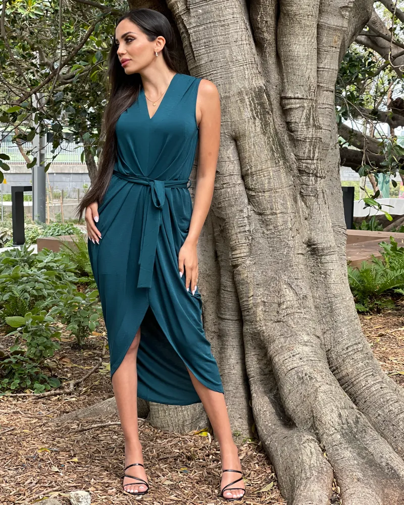 Riley Sleeveless Tie Dress