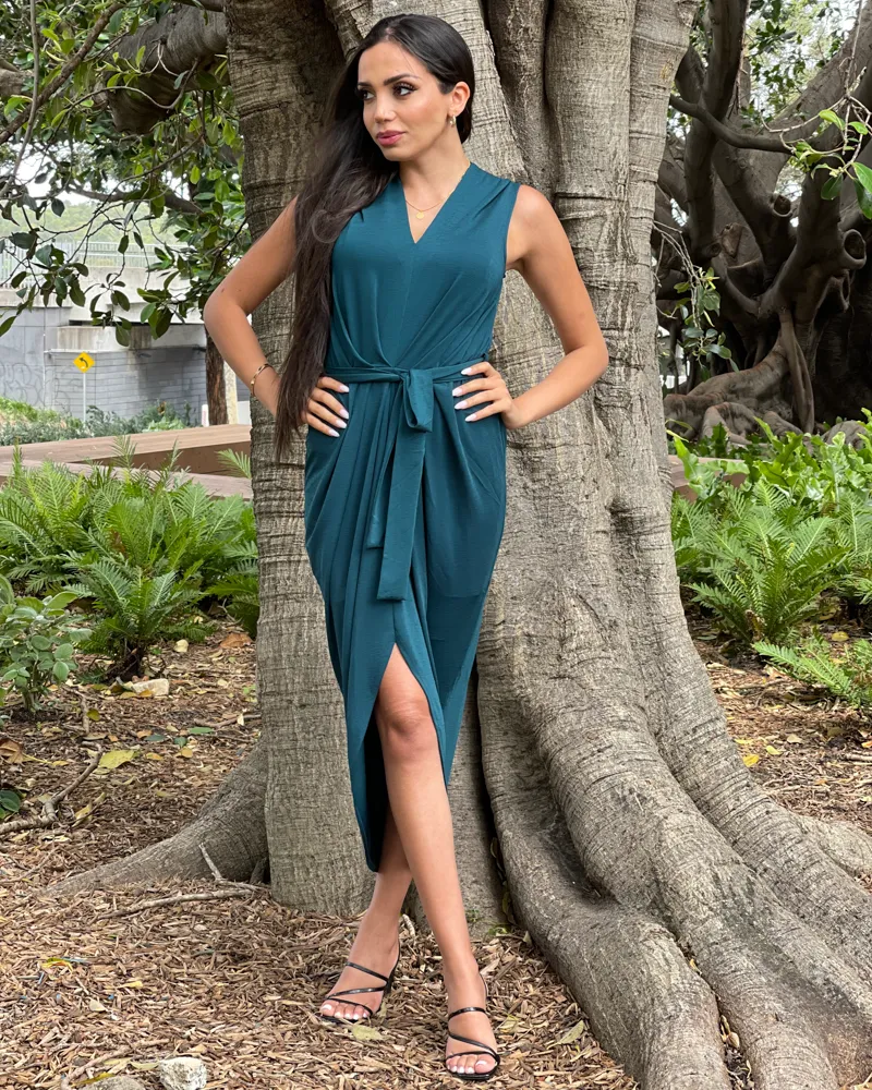 Riley Sleeveless Tie Dress