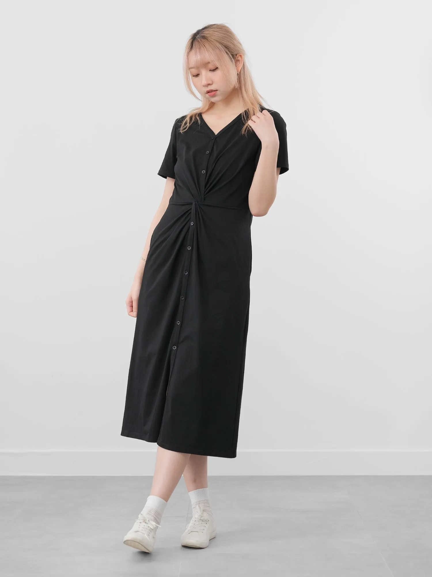 Taelyn Front Knot Midi Dress
